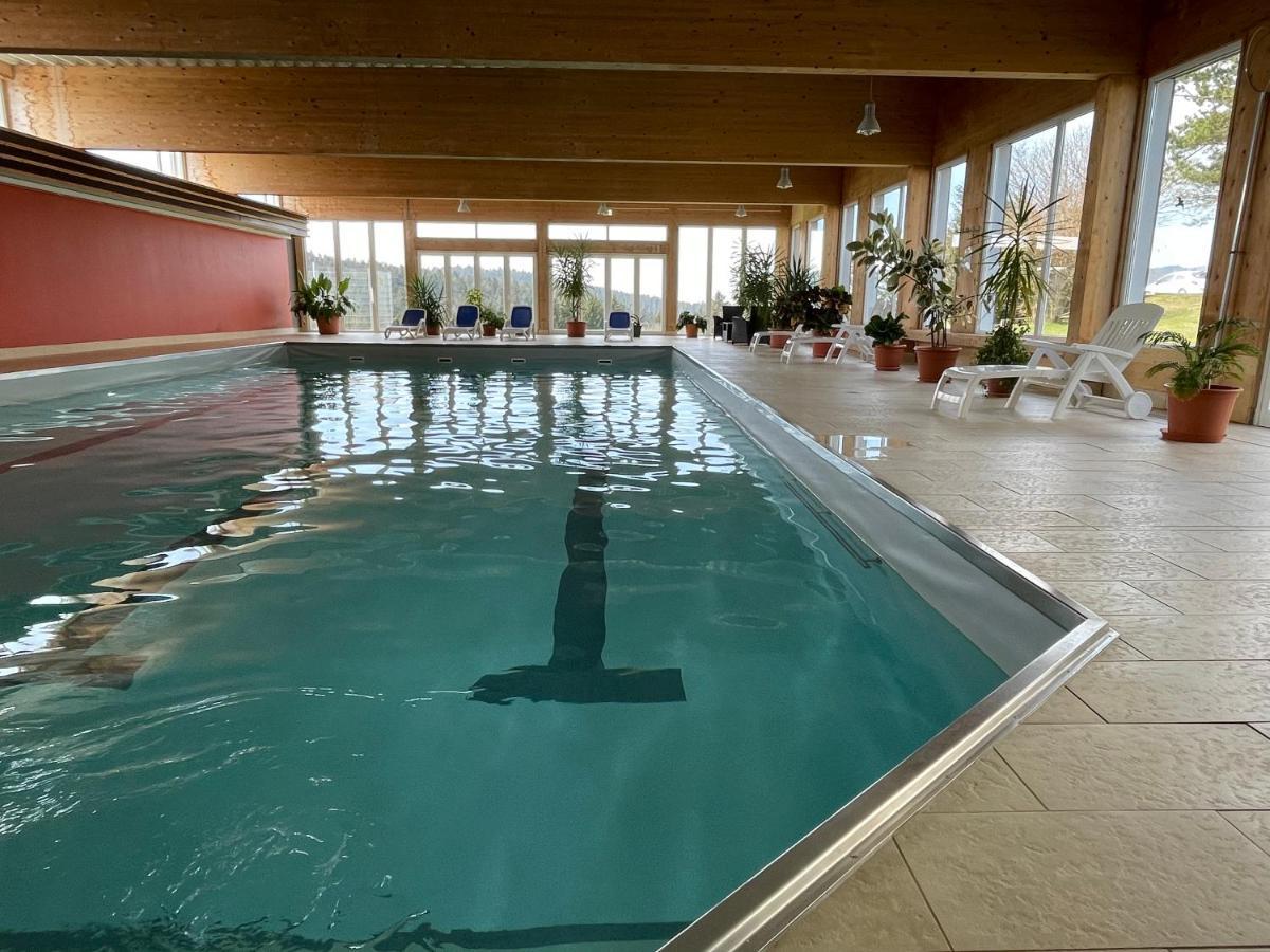 נוירייכנאו Dreisessel Dreilaendereck Pool Sauna מראה חיצוני תמונה